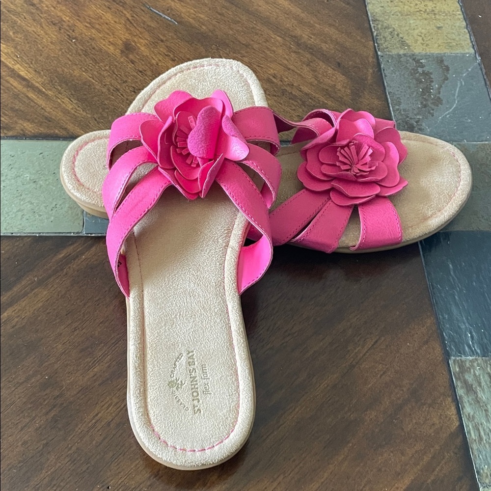 St. John's Bay Pink Floral Sandals - Picture 6 of 7